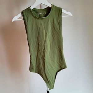 Green bodysuit Abercrombie & Finch XS